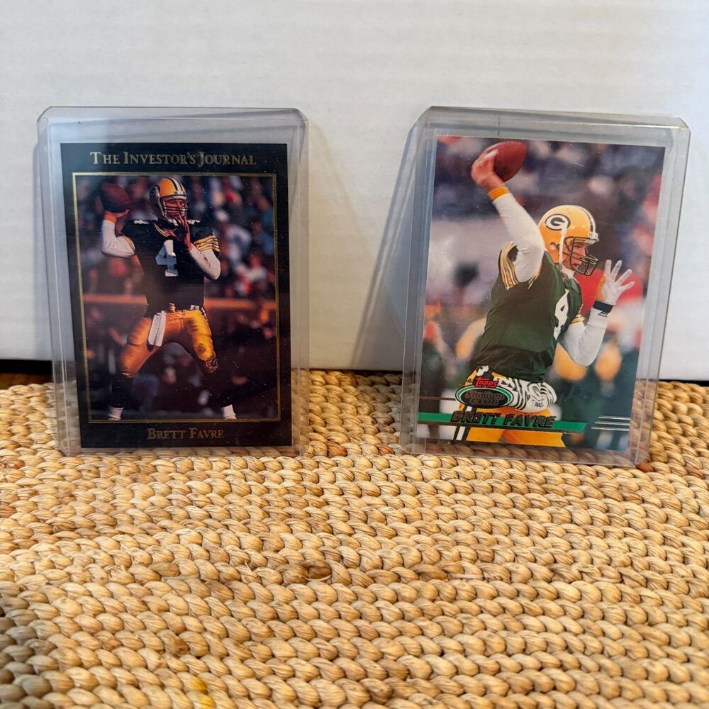 1993 Brett Favre 2 Card Lot Topps Stadium Club #210 Investor's Journal #48